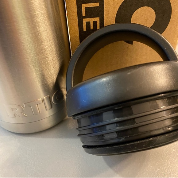 🥶RTIC🥵 Thermos/Travel Bottle Stainless Steel Double Wall Insulated Cooler - Picture 12 of 13